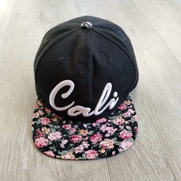 Snapback | Accessories | Cali Hat Snapback Flat Brim Cap Black White ...